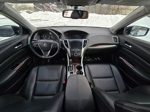 Used 2017 Acura TLX FWD image 20
