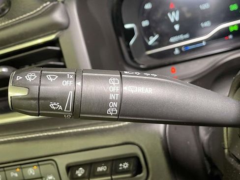 Used 2023 GMC Yukon Denali Ultimate AWD/4WD image 43