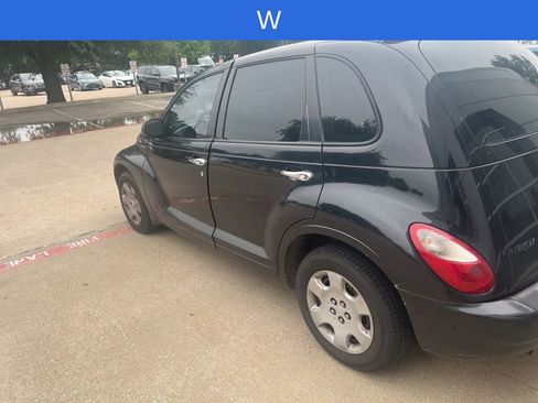 Used 2008 Chrysler PT Cruiser FWD image 2