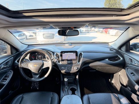 Used 2017 Chevrolet Malibu LT w/ Leather Package FWD image 24