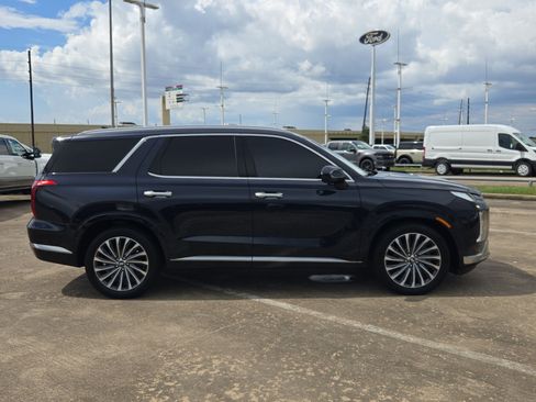 Used 2024 Hyundai Palisade Calligraphy AWD/4WD image 2
