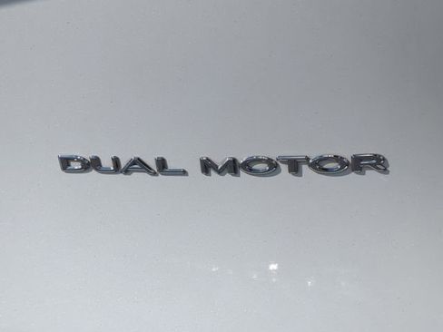 Used 2023 Tesla Model Y Long Range image 14