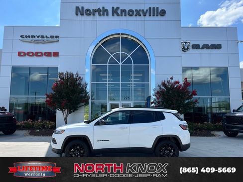 New 2026 Jeep Compass Latitude AWD/4WD image 2
