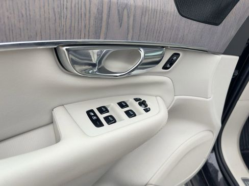 Certified 2021 Volvo XC90 T6 Inscription w/ Protection Package Premier image 13