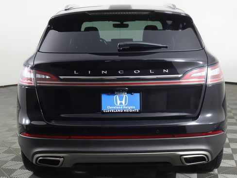 Used 2022 Lincoln Nautilus Reserve w/ Monochromatic Package image 13