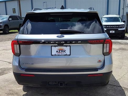 Used 2025 Ford Explorer Active image 7