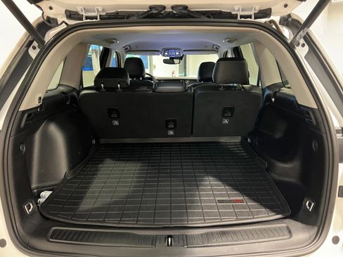 Used 2023 Jeep Grand Cherokee Limited w/ Trailer Tow Prep Group (B) image 33