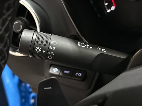 Used 2022 Chevrolet Camaro LT RWD image 29