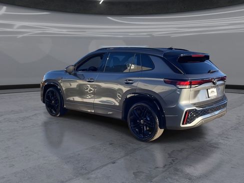 New 2026 Volkswagen Tiguan SE R-Line image 4