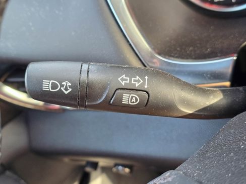 Used 2023 Chevrolet Traverse Premier w/ Redline Edition image 21