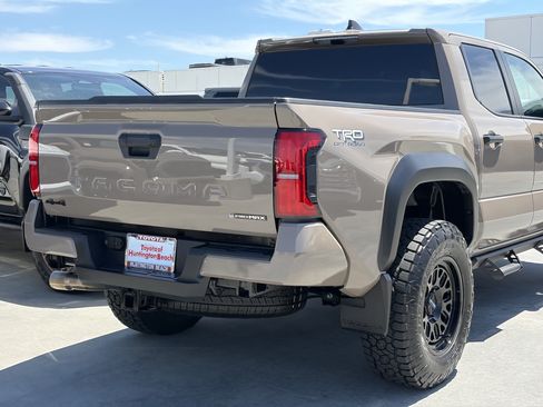 Certified 2026 Toyota Tacoma 4x4 Double Cab Hybrid image 4