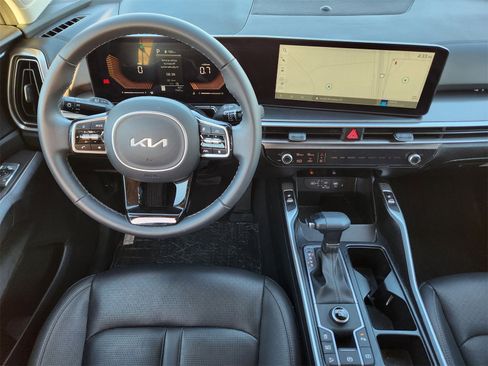 Used 2025 Kia Sorento S w/ Panoramic Sunroof Package image 27