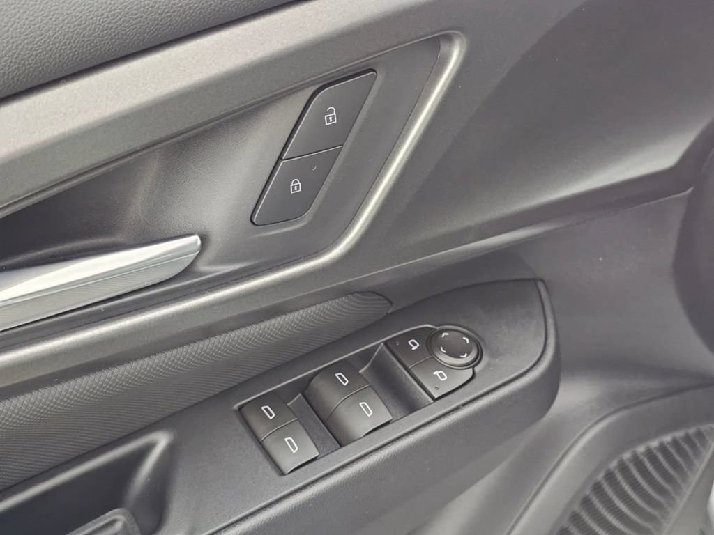 New 2026 Chevrolet Equinox EV LT FWD image 25