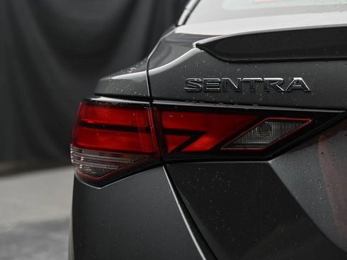New 2025 Nissan Sentra SR image 12