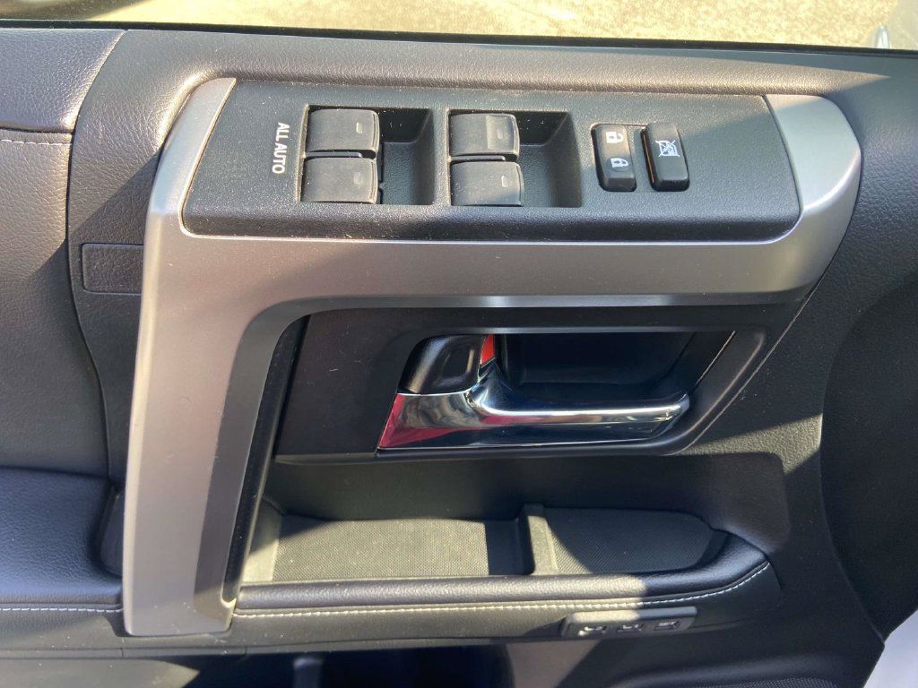Used 2024 Toyota 4Runner Limited AWD/4WD image 15