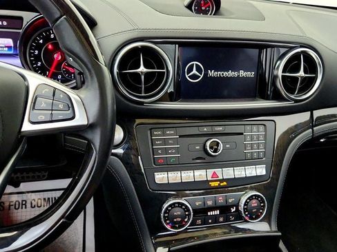 Used 2018 Mercedes-Benz SL 450 w/ Premium I Package image 17