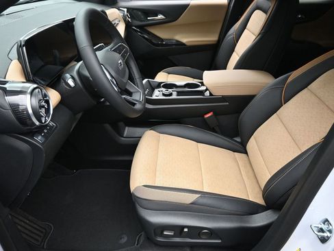 New 2026 Chevrolet Equinox ACTIV w/ Convenience Package III image 14