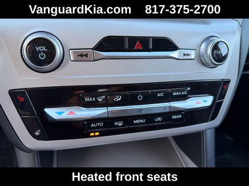 Used 2023 Ford Explorer XLT w/ Equipment Group 202A image 21