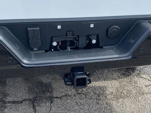 New 2025 Chevrolet Silverado 1500 ZR2 w/ Technology Package AWD/4WD image 7