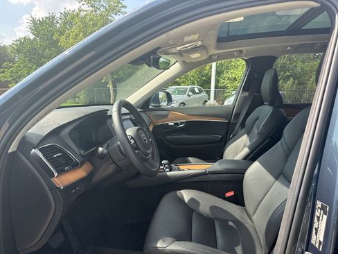 Certified 2024 Volvo XC90 T8 Plus w/ Protection Package AWD/4WD image 20