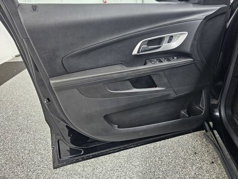 Used 2017 Chevrolet Equinox LT w/ Midnight Edition FWD image 14