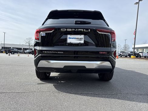 New 2026 GMC Terrain Denali w/ LPO, Floor Liner Package image 9