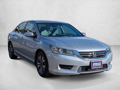 Used 2013 Honda Accord LX image 3