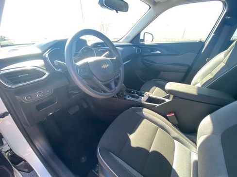 Used 2023 Chevrolet TrailBlazer LT image 14