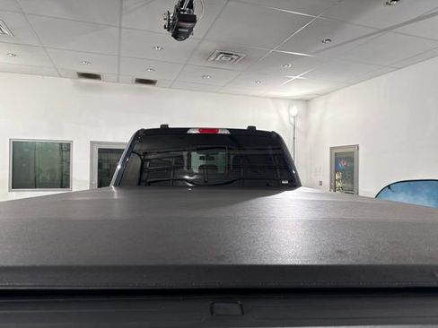 Used 2022 Ford F250 Lariat w/ Lariat Ultimate Package AWD/4WD image 8
