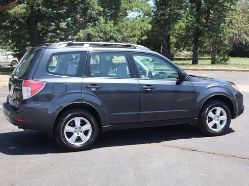 Used 2011 Subaru Forester 2.5X w/ Popular Equipment Group 1A AWD/4WD image 4