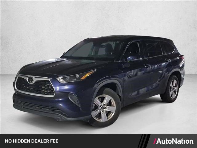 Used 2022 Toyota Highlander L FWD image 1