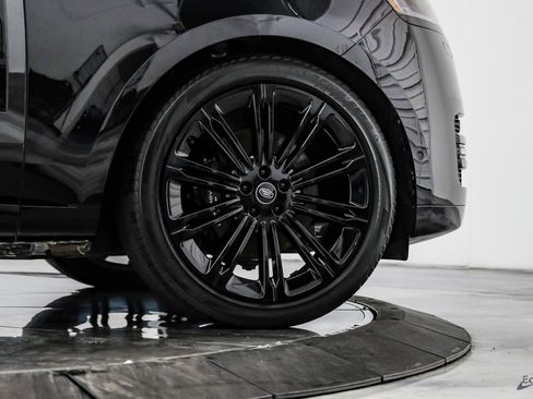 Used 2024 Land Rover Range Rover SE image 88