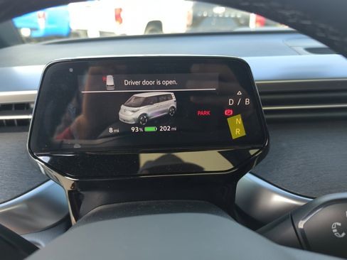 New 2025 Volkswagen ID. Buzz Pro S Plus image 11