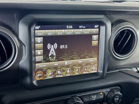 Used 2023 Jeep Wrangler Unlimited w/ 8.4" Radio Group AWD/4WD image 19