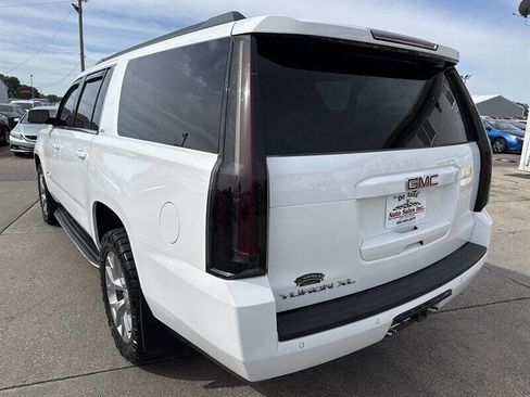 Used 2018 GMC Yukon XL SLT AWD/4WD image 5