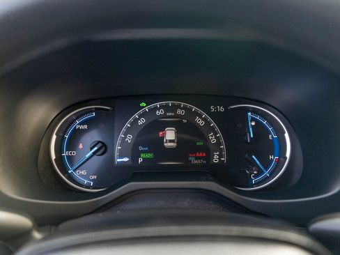 Certified 2025 Toyota RAV4 LE AWD/4WD image 24