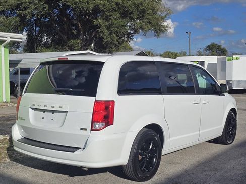 Used 2019 Dodge Grand Caravan SE FWD image 8