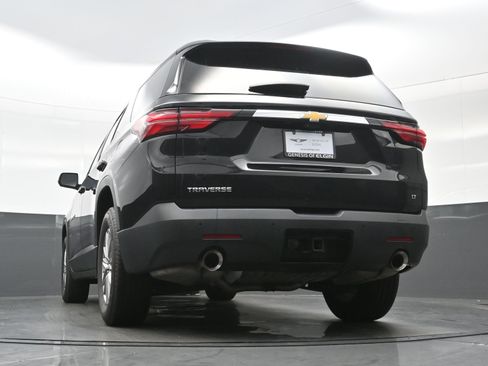 Used 2022 Chevrolet Traverse LT image 31