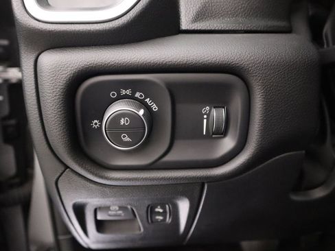 Used 2023 RAM 1500 Big Horn image 16