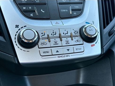 Used 2017 Chevrolet Equinox LS image 14