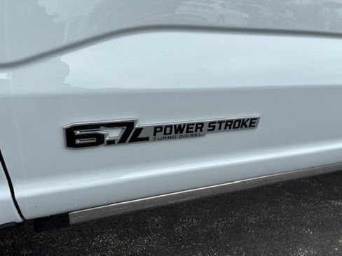Used 2025 Ford F250 Platinum AWD/4WD image 10