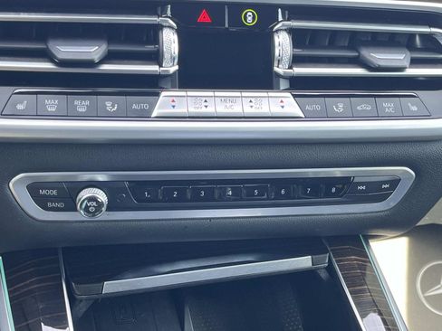 Used 2021 BMW X5 xDrive40i w/ Convenience Package image 29