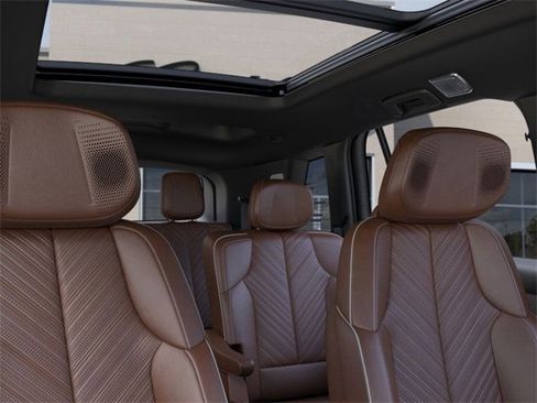 New 2026 Cadillac Vistiq Platinum w/ LPO, Floor Liner Package image 24