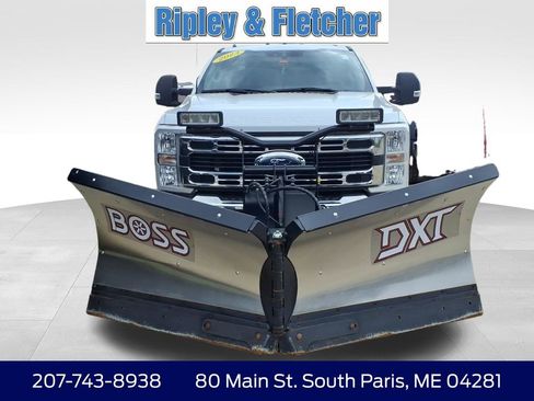 Used 2023 Ford F350 XLT w/ XLT Value Package AWD/4WD image 3