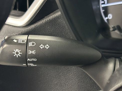 Used 2023 Toyota Corolla LE image 24