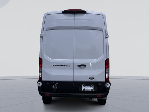 New 2026 Ford Transit 250 148 High Roof RWD image 5
