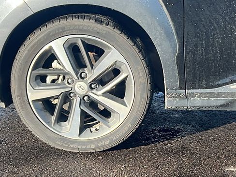 Used 2021 Hyundai Kona Ultimate w/ Cargo Package image 9