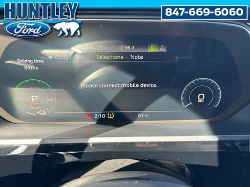 Used 2019 Audi e-tron Prestige w/ Prestige Package image 37