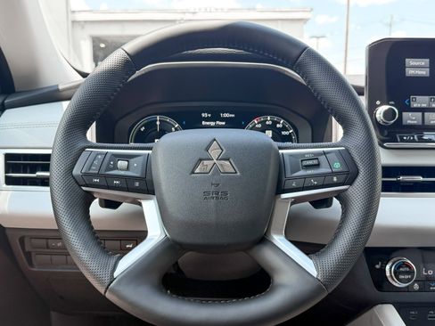 New 2025 Mitsubishi Outlander 4WD Plug-In Hybrid image 45