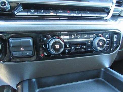 Used 2024 Chevrolet Silverado 2500 LTZ w/ LTZ Plus Package image 19